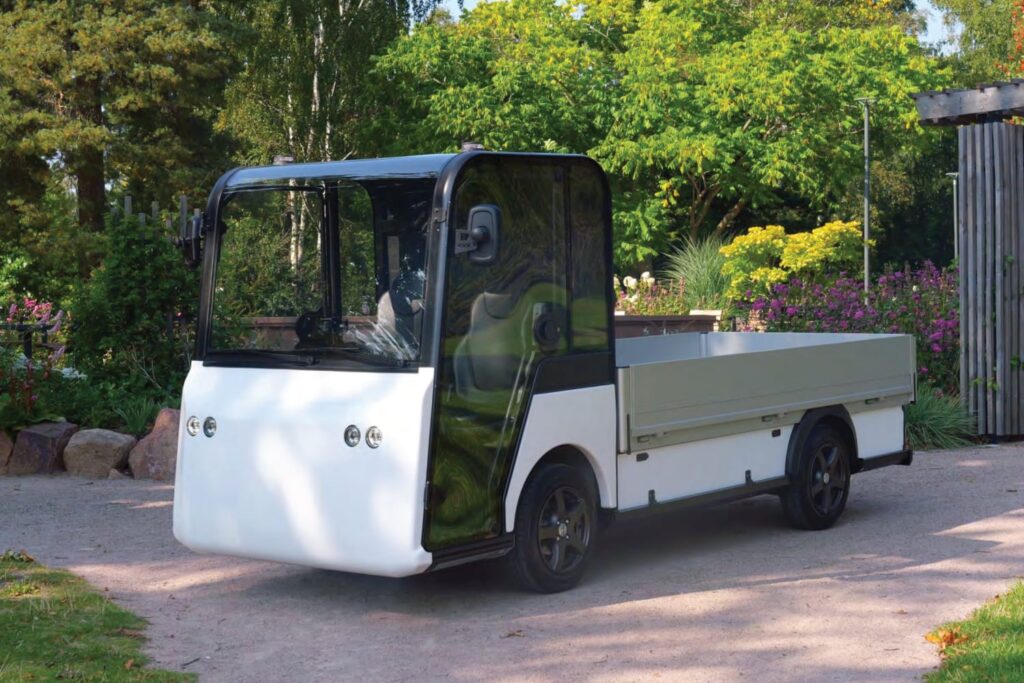 Utility eTRAM™ by Chance Rides
